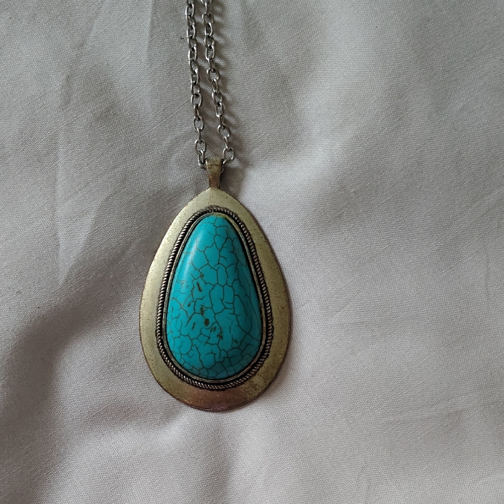 Turquoise Pendant Necklace